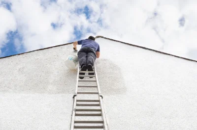 Peinture extérieure à Laroque-d'Olmes — façades et ravalement